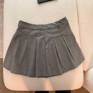 Divided Gray Mini Pleated Skirt